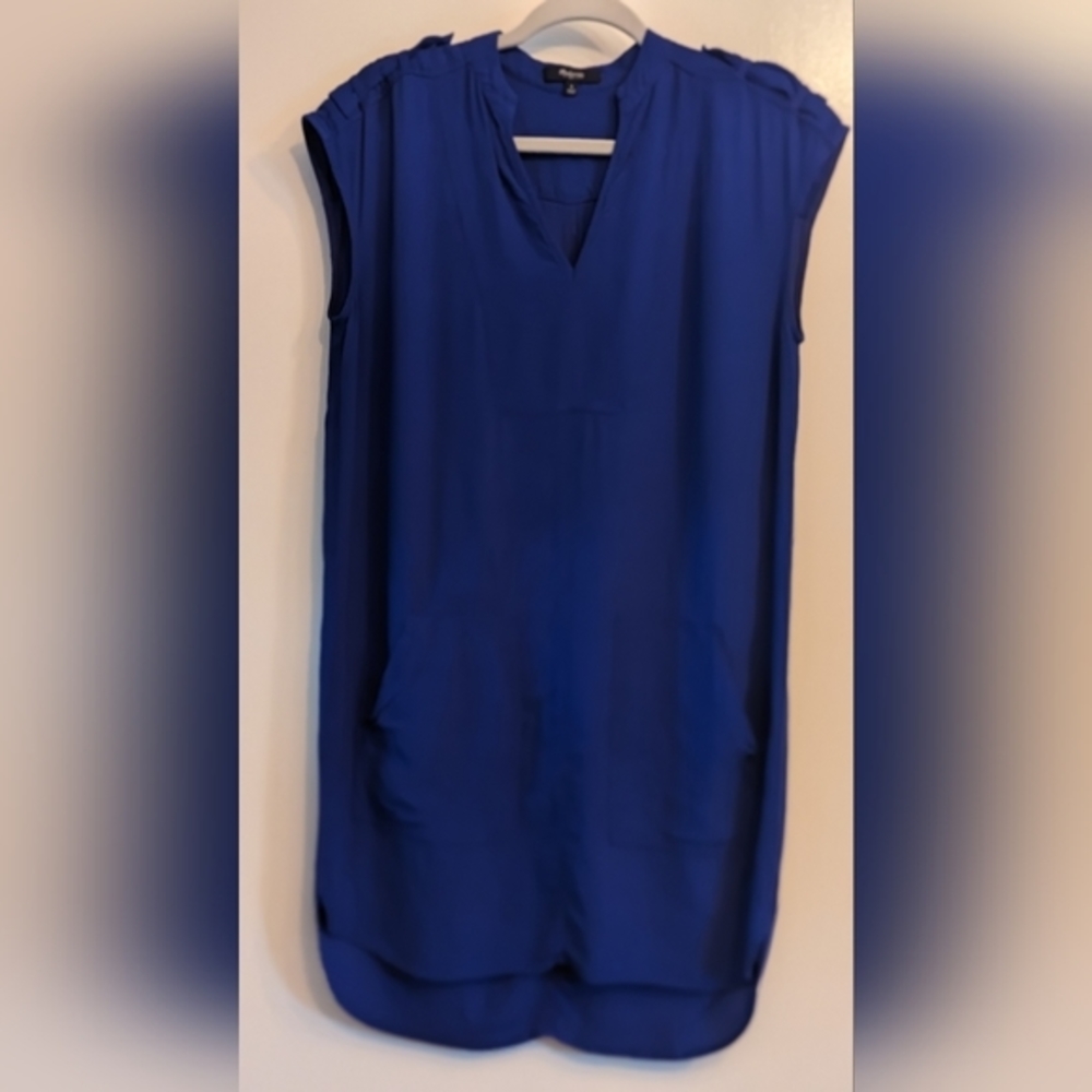 EUC Madewell navy v neck t shirt dolphin hem epaulettes pockets cap sleeve dress